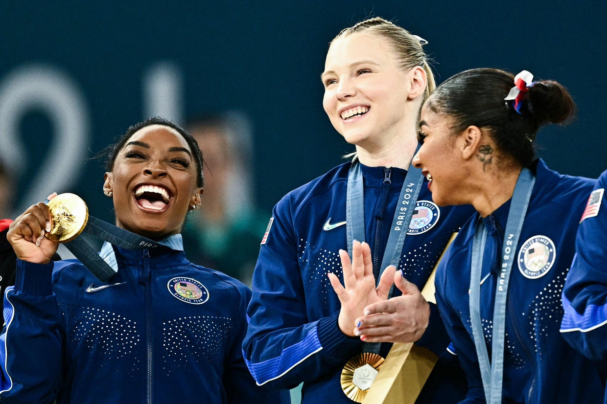 Simone Biles and Team USA win gold in women's gymnastics team final at ...