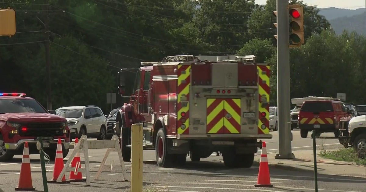 Community in Lyons rallies behind firefighters and victims of Colorado ...