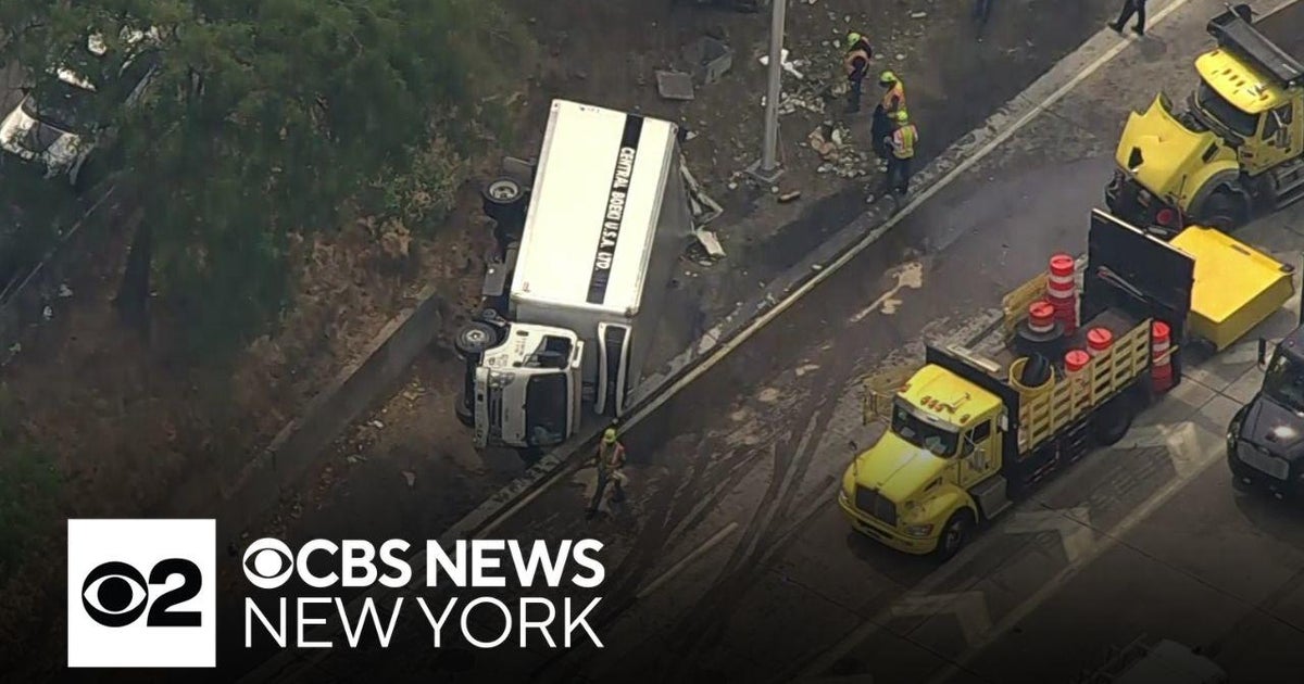 Box truck overturns after multi-vehicle accident on Major Deegan ...