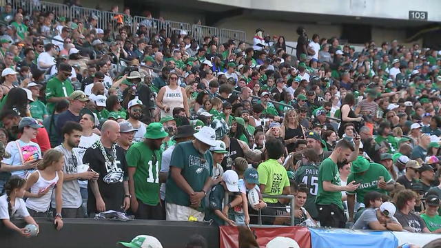 Philadelphia Eagles open practice at Lincoln Financial Field 