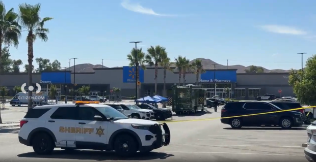 deadly-stabbing-at-walmart.png 