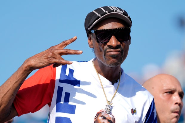 OLI-PARIS-SNOOP DOGG