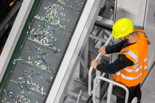 recovered-e-waste-gold-at-the-royal-mint-1.jpg