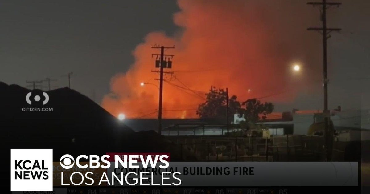 Massive commercial building fire in Montebello - CBS Los Angeles