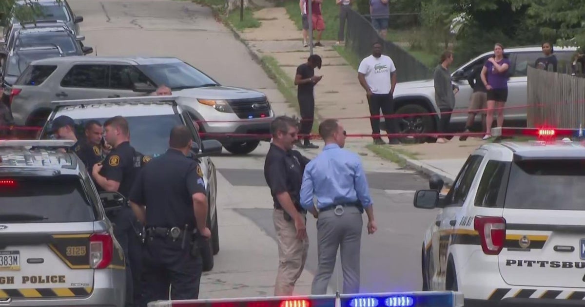 Good Samaritan shot by man he was trying to help in Pittsburgh's ...