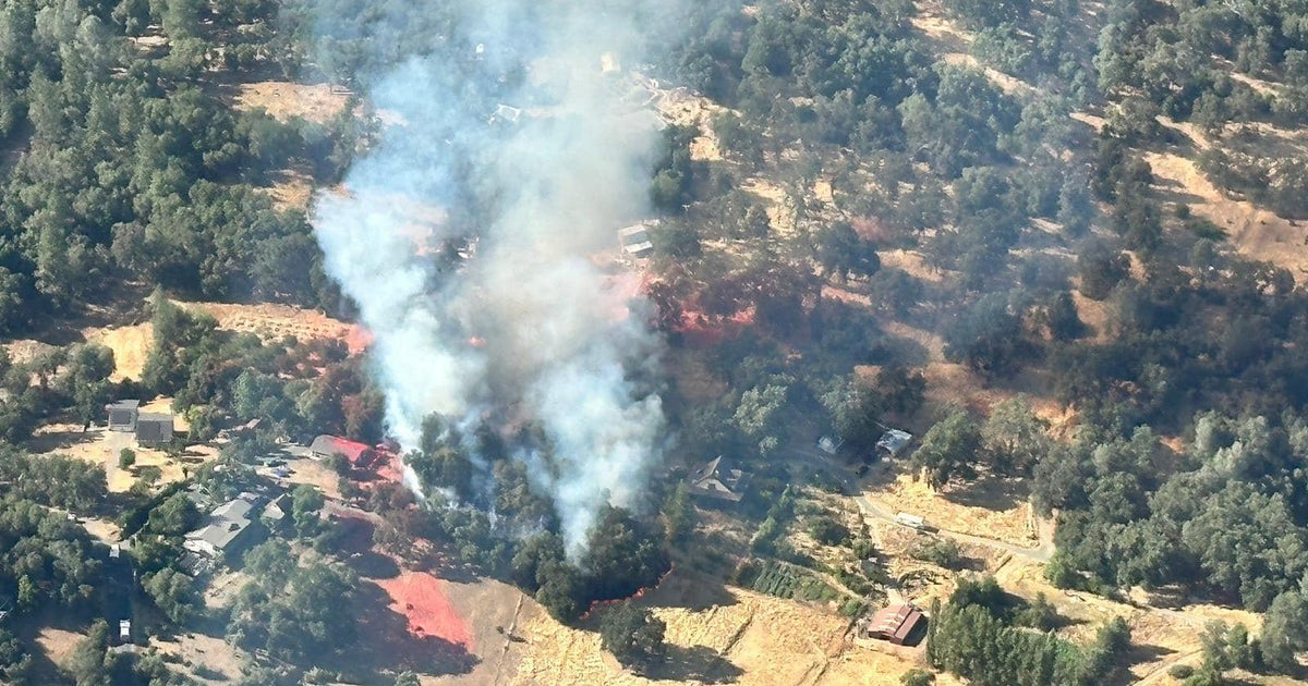 Fire in Penn Valley area of Nevada County threatens structures