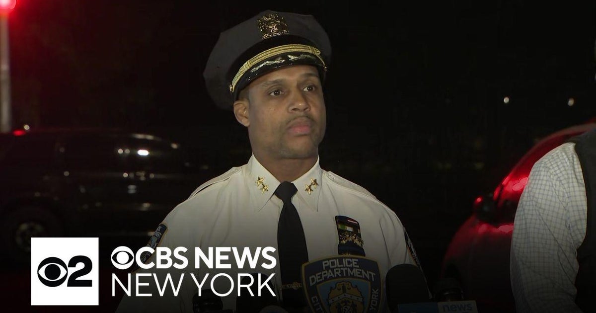 NYPD provides update on Bronx shooting that left 6 injured - CBS New York