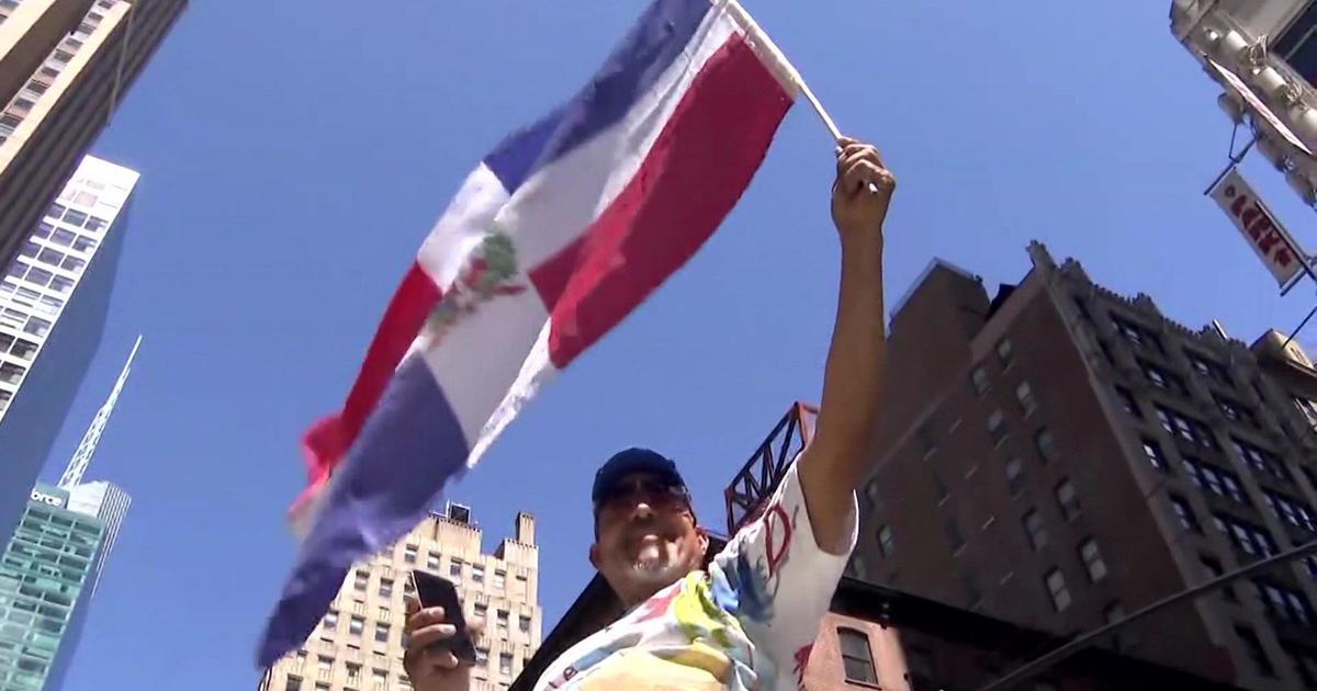 Thousands Celebrate Dominican Day Parade in Manhattan