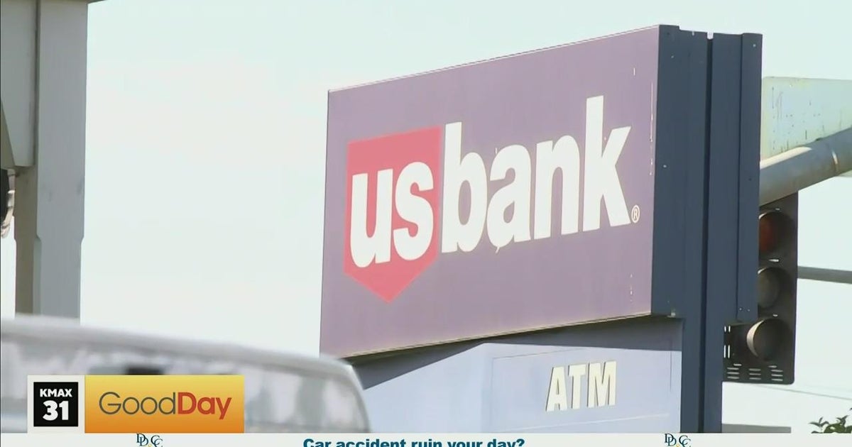 Roseville police investigating burglary at bank