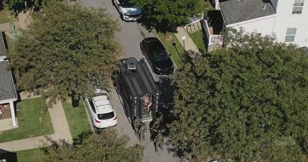 SWAT called after deadly shooting in Stowe Township - CBS Pittsburgh