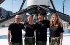 081224-fram2-crew.jpg 