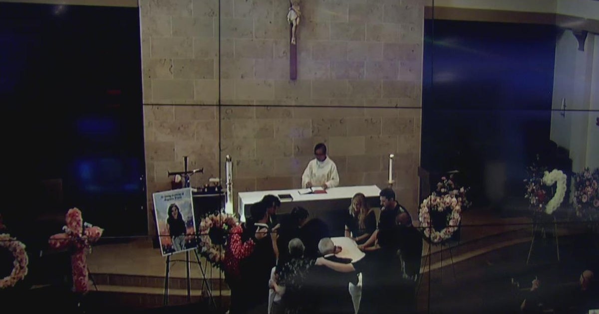 Sacramento mother laid to rest as her children remain missing