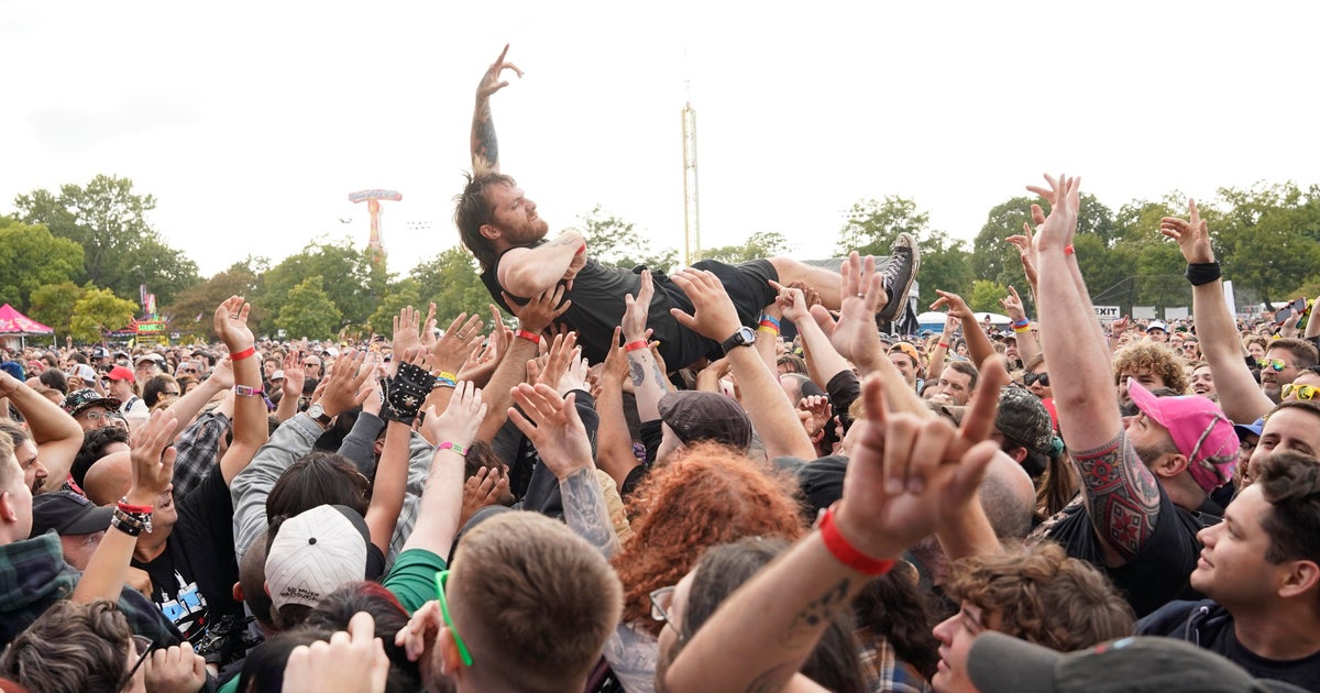 Riot Fest akan kembali ke Douglass Park di Chicago, bukan di pinggiran barat daya Riot Fest akan kembali ke Douglass Park di Chicago, bukan di pinggiran barat daya