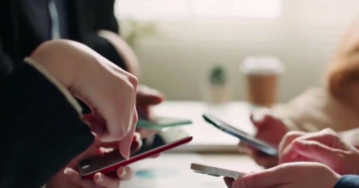 Gov. Newsom calls on all school districts to curtail cellphone use