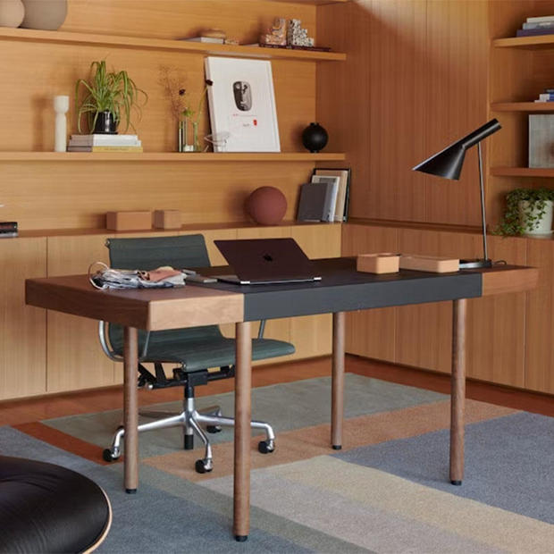 herman-miller-standing-desk.jpg 