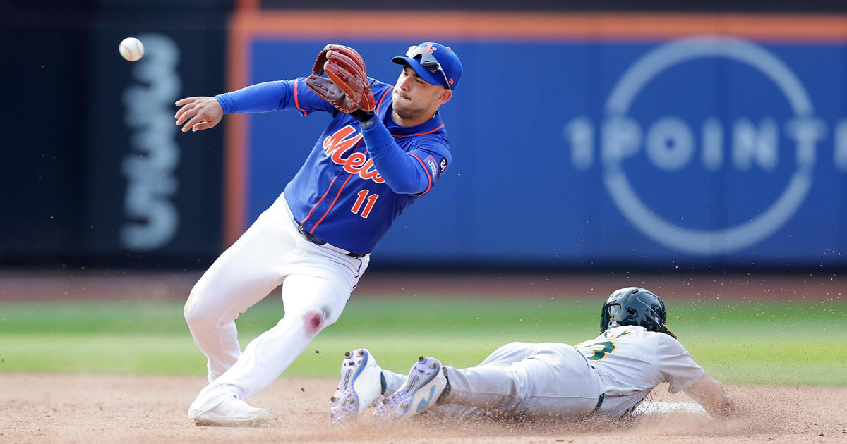 Athletics Defeat Mets in Record Game