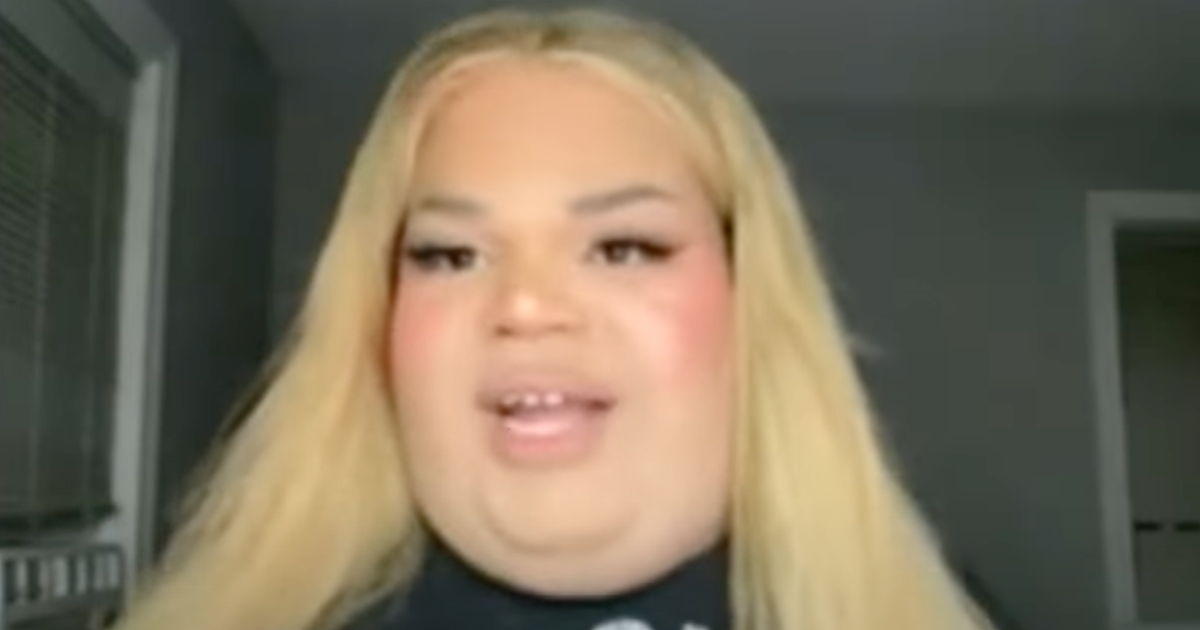 Die „extrem bescheidene“ TikTok-Nutzerin Jules LeBrun erklärt den viralen Trend und wie sie ihr „extrem bewusstes“ Ideal verkörpert. Die „extrem bescheidene“ TikTok-Nutzerin Jules LeBrun erklärt den viralen Trend und wie sie ihr „extrem bewusstes“ Ideal verkörpert.