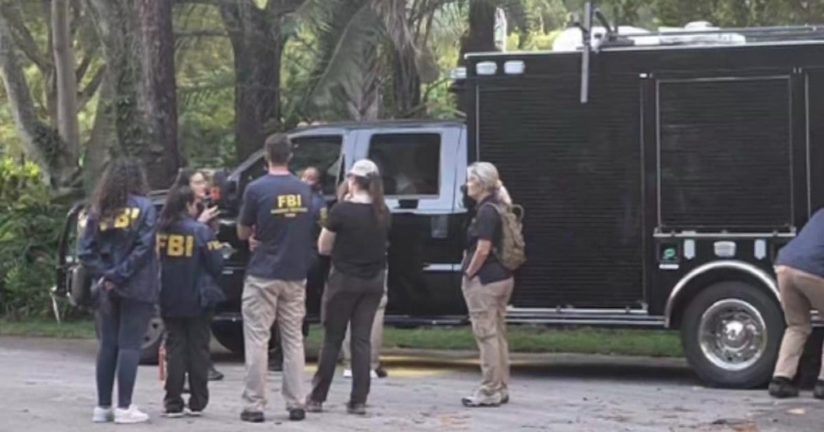 FBI Pinecrest raid connected to murder-for-hire plot to kill car designer FBI Pinecrest raid connected to murder-for-hire plot to kill car designer