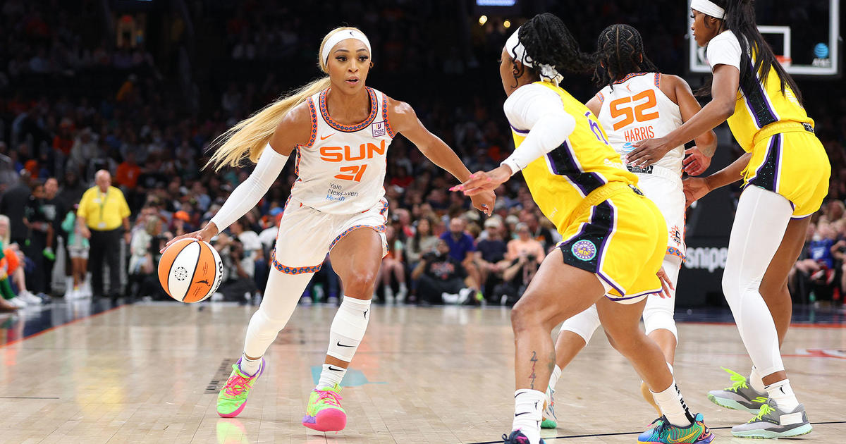 Connecticut Sun beats LA Sparks 69-61 in first WNBA game at TD Garden