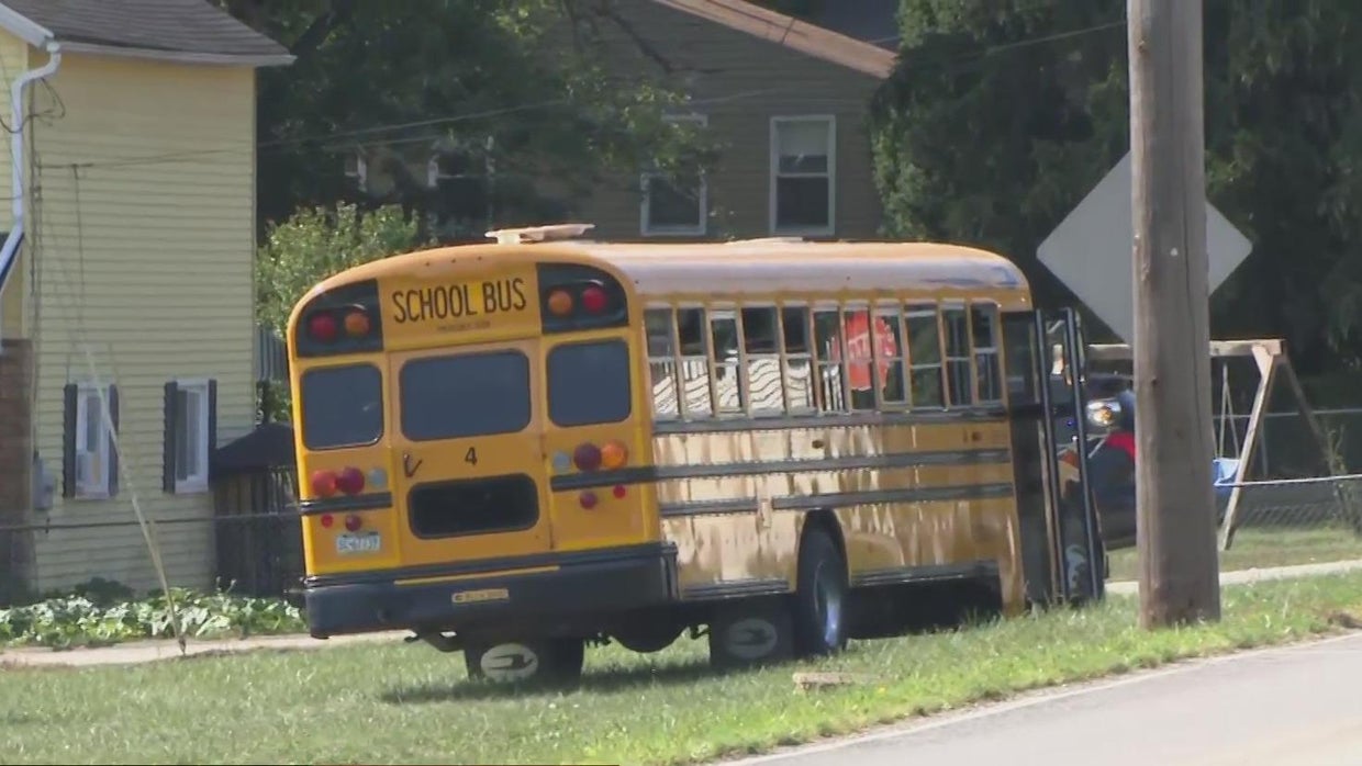 8 students, school bus driver injured in Washington County crash - CBS ...