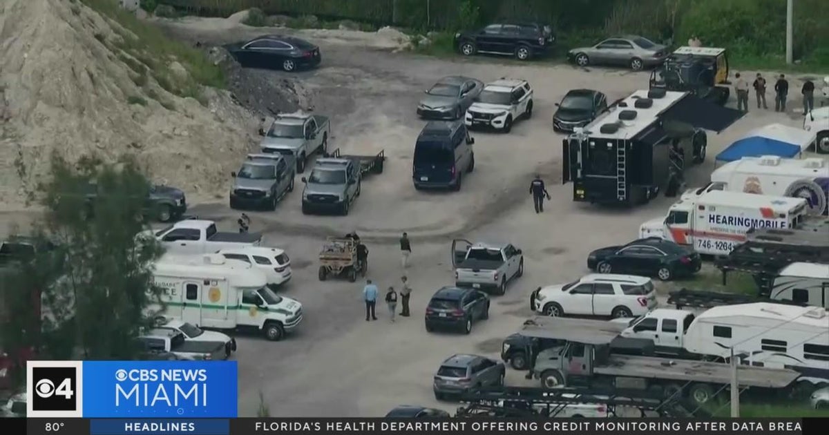 Massive search underway for escaped detainee in Miami-Dade - CBS Miami