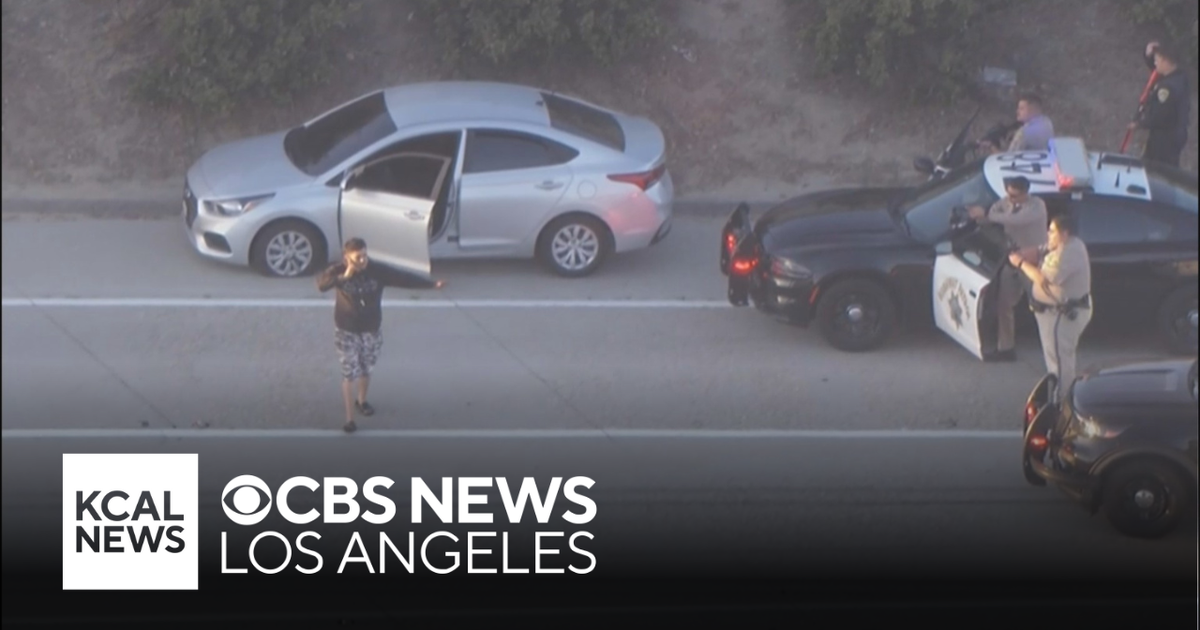 Pursuit suspect refuses to surrender, instead talks on the phone and ...