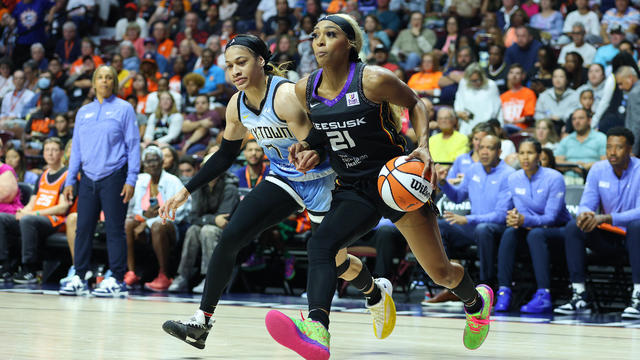 WNBA: AUG 23 Chicago Sky at Connecticut Sun 