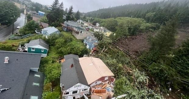 Un glissement de terrain « catastrophique » tue au moins une personne à Ketchikan, en Alaska, et nécessite une évacuation Un glissement de terrain « catastrophique » tue au moins une personne à Ketchikan, en Alaska, et nécessite une évacuation