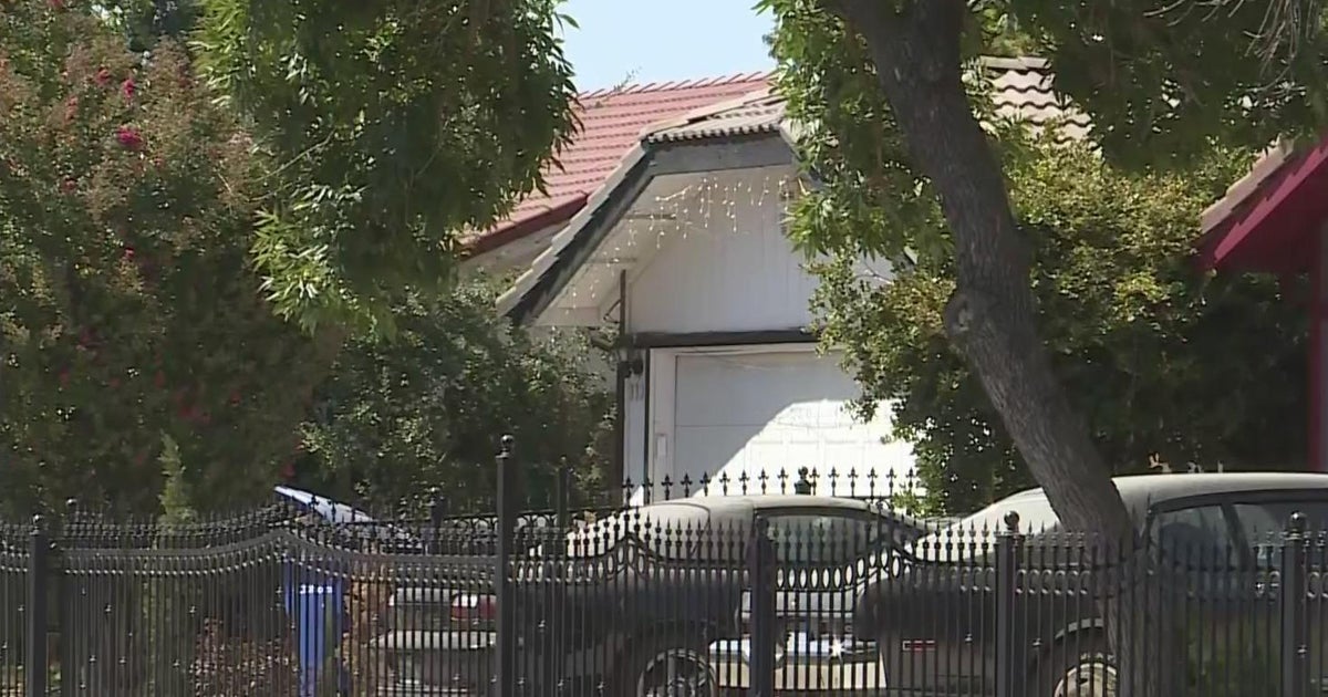 Modesto home invasion under investigation