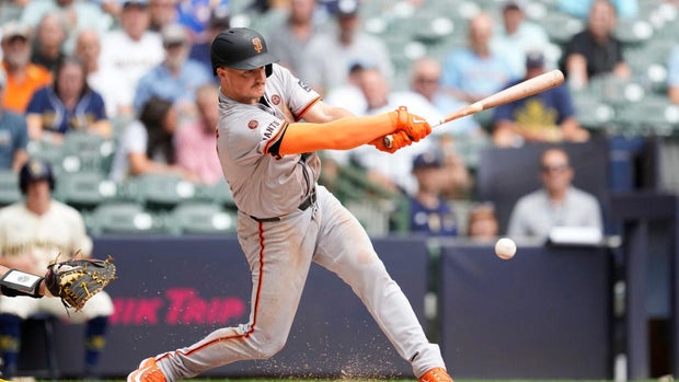 giants-brewers-2169329644.jpg