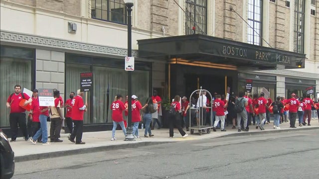 boston-hotel-strike-transfer-frame-29.jpg