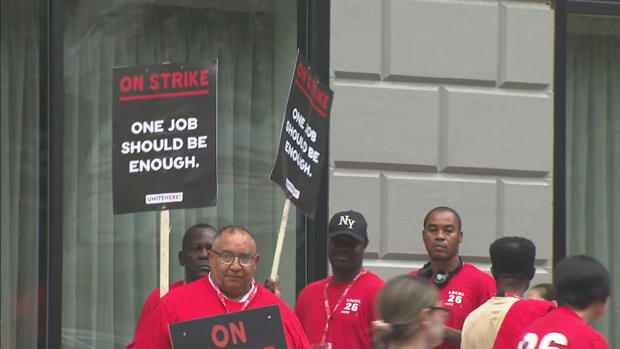 boston-hotel-strike-transfer-frame-1083.jpg 