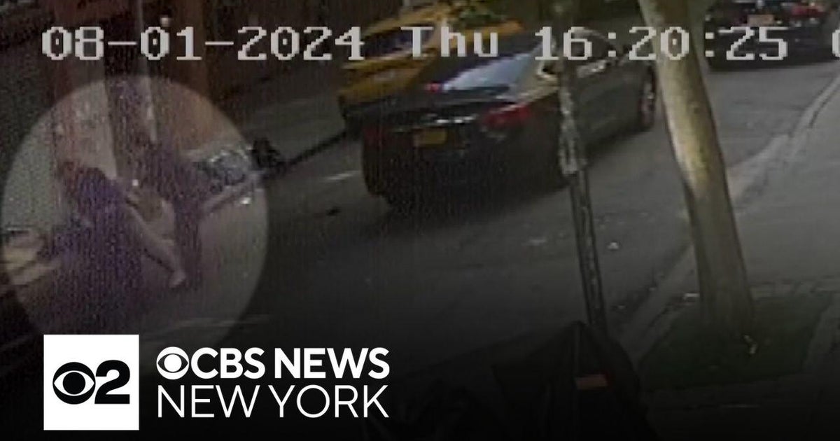 Suspect accused of shooting 2 NYPD sergeants pleads not guilty - CBS ...