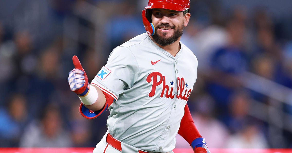 Kyle Schwarber hits three home runs for the second time this season as the Philadelphia Phillies overtake the Blue Jays