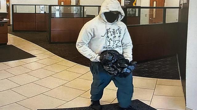 dearborn-heights-bank-robbery.jpg 