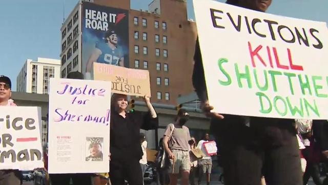 detroit-police-protesters.jpg 