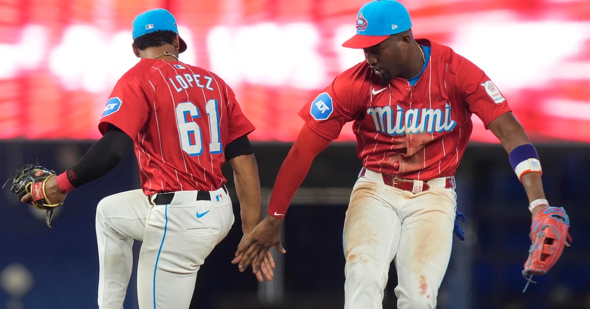 Marlins bounce back with 9-5 win over Phillies Marlins bounce back with 9-5 win over Phillies