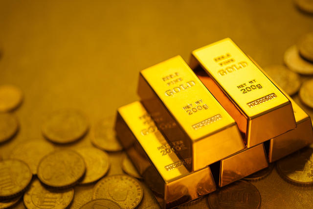 Gold investing pros and cons to know this September - CBS News