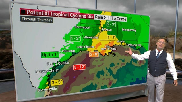 0909-cmo-tropicalthreat-cantore-mid.jpg 