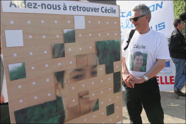 Rally for 'Journee internationale des enfants disparus' in Paris, France on May 25th, 2005. 