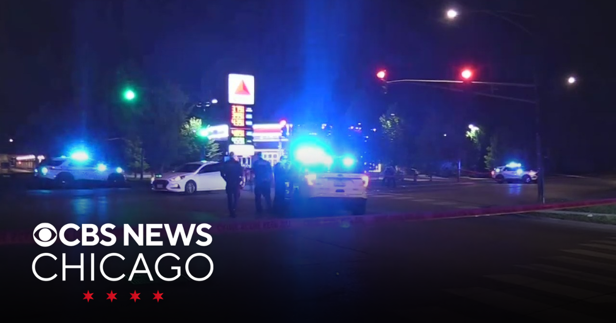 Woman shot while driving on Far South Side - CBS Chicago