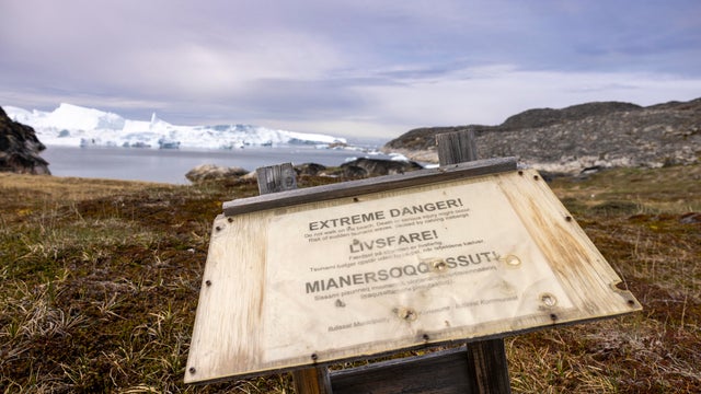 GREENLAND-ICEFJORD-ENVIRONMENT-TOURISM