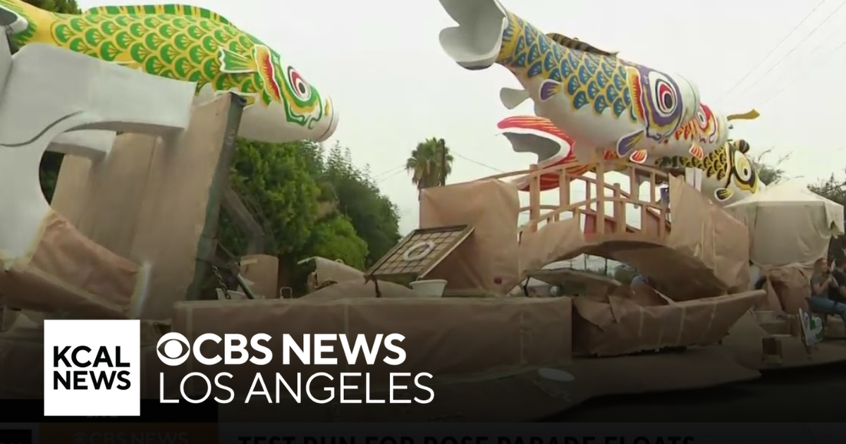 Rose Parade floats hit the streets of Azusa for test run - CBS Los Angeles