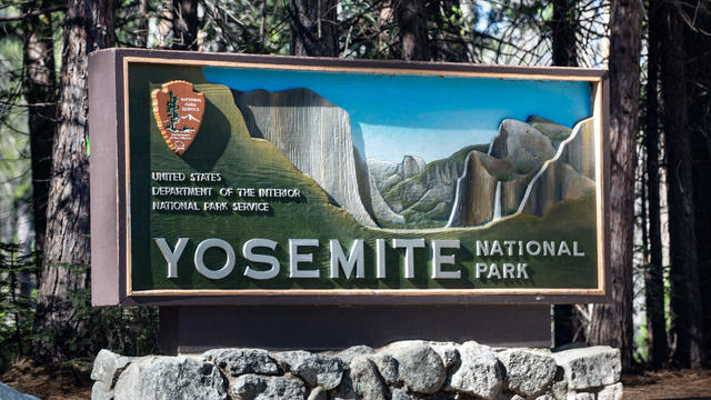 Traffic Congestion Plagues Yosemite National Park 