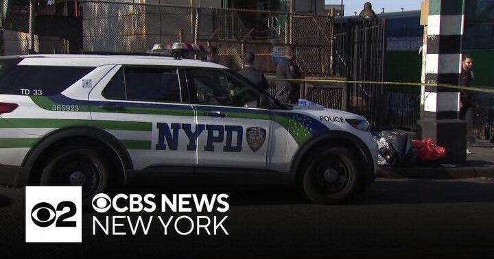 NYPD officer in shooting inside Brooklyn subway station CBS New York