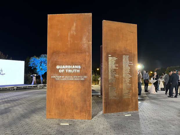 iraq-monument-journalists.png