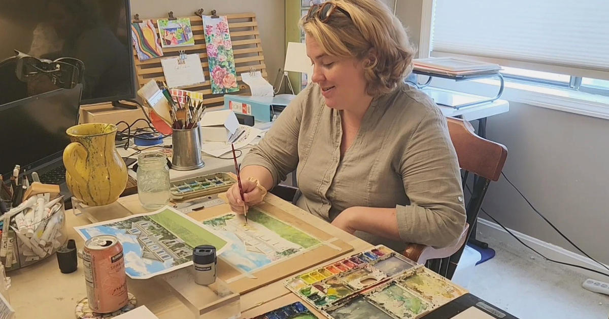 Massachusetts woman gives up career to follow dream of becoming artist