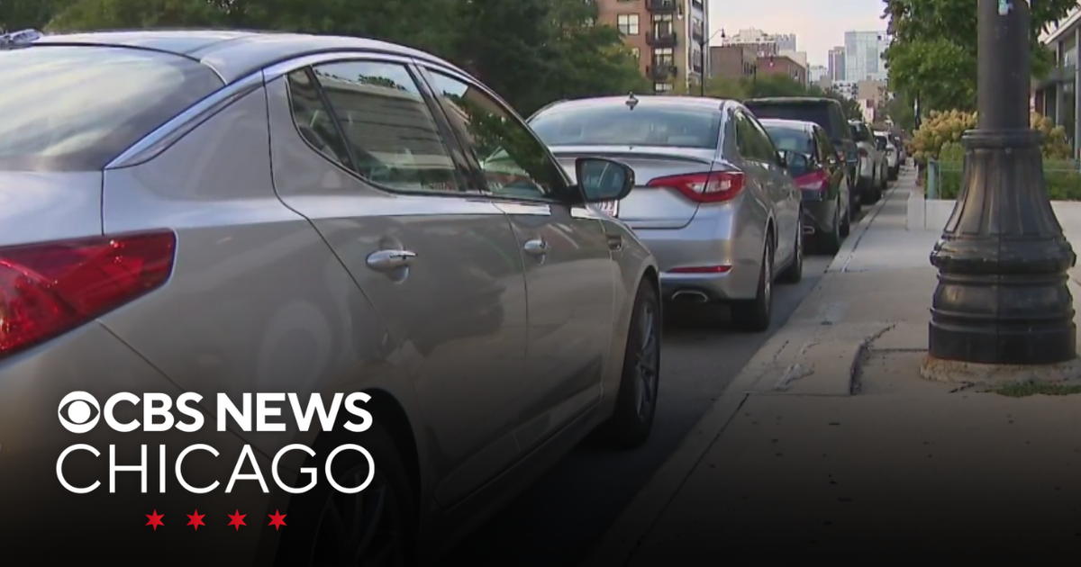 Guns stolen from cars in Chicago's South Loop - CBS Chicago
