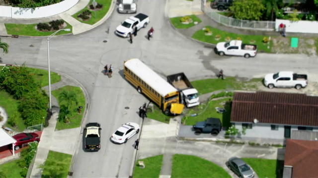 chopper-hialeah-bus-crash-09-17.jpg 