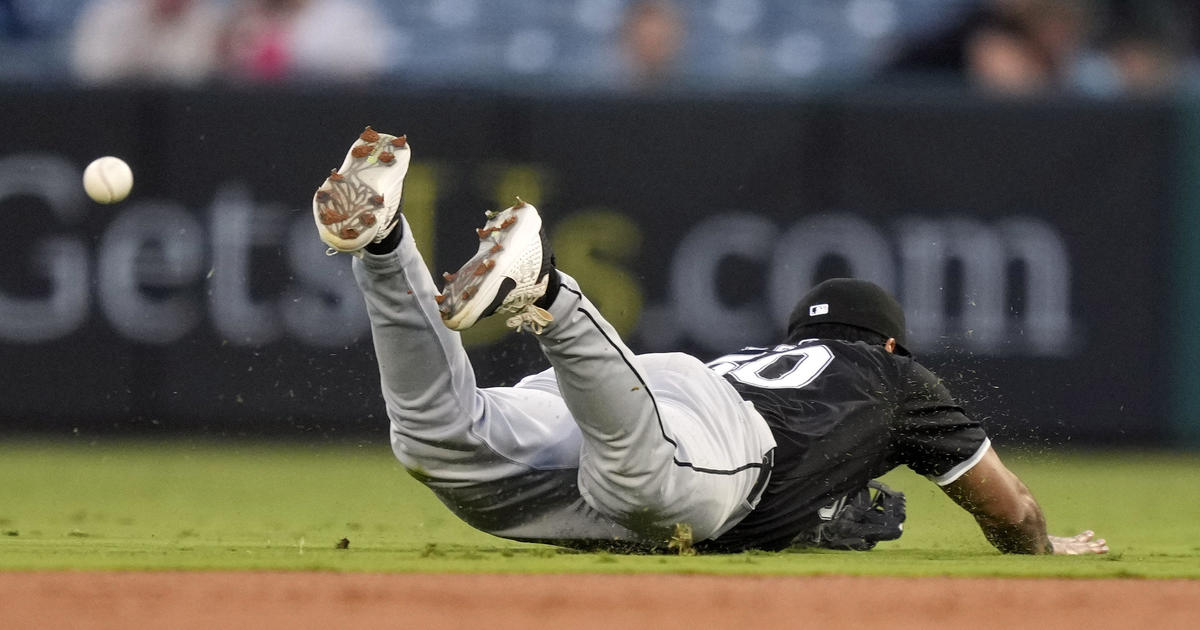 Chicago White Sox set MLB record with 121st loss of the season